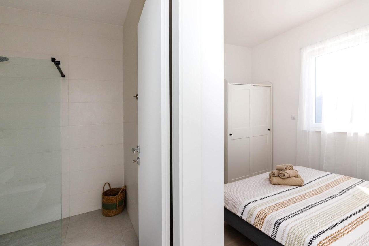 Apartment Klara Krk Town Exterior photo